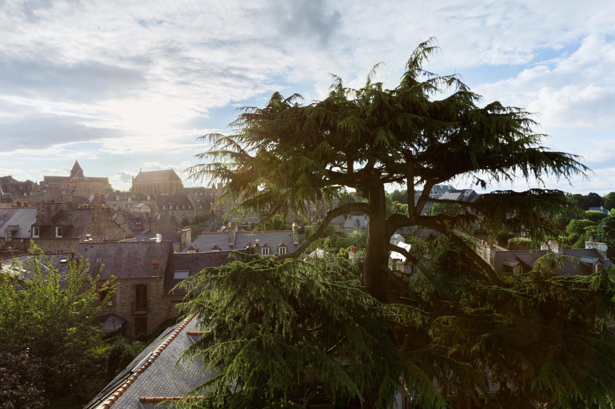 Clos Du Cedre - Chambres D'Hotes D'Exception, Luxury B&B A Dinan Szoba fotó