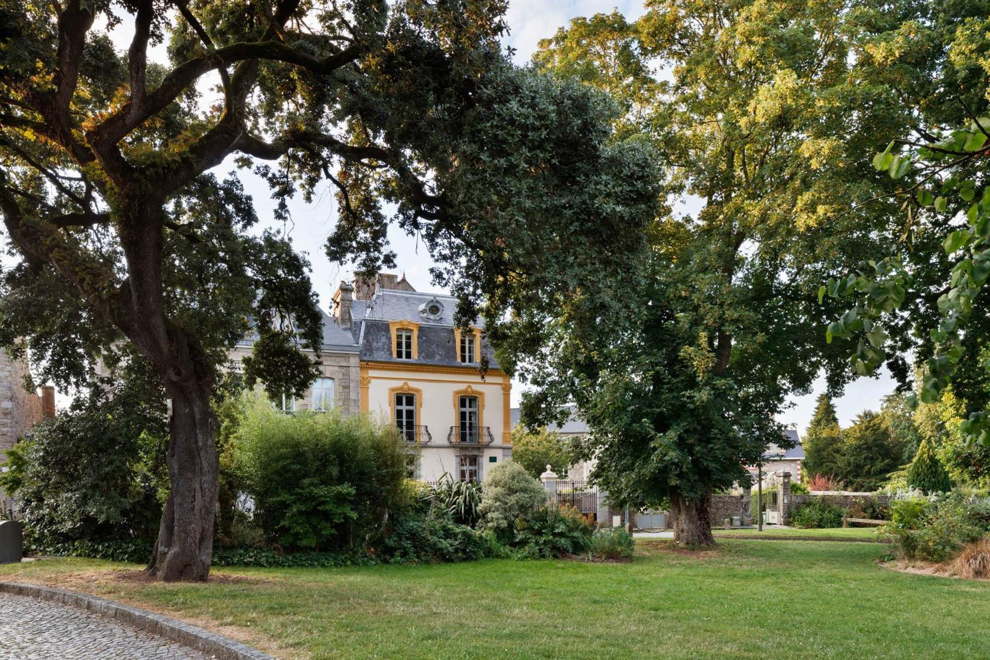 Clos Du Cedre - Chambres D'Hotes D'Exception, Luxury B&B A Dinan Kültér fotó